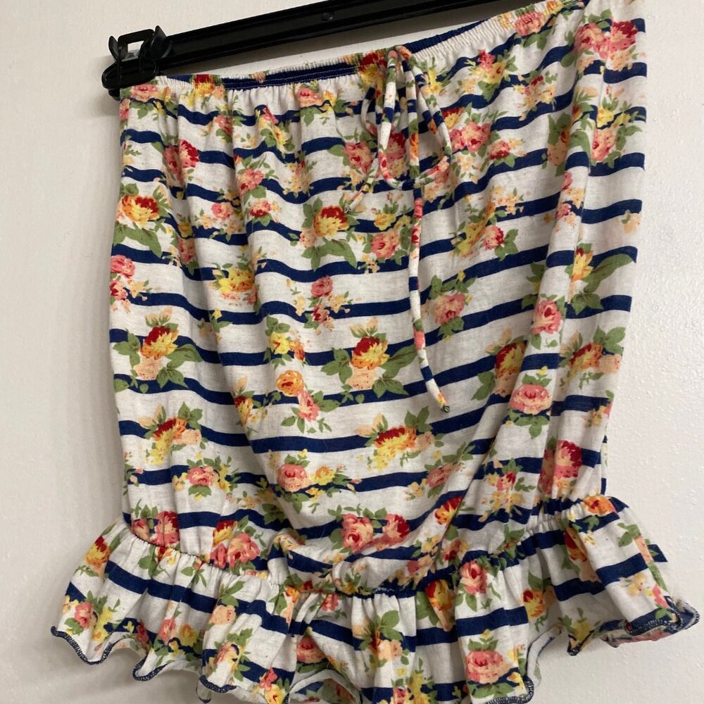 Women's Floral Sleevleess Ruffle Edge Tube Top - Size Small